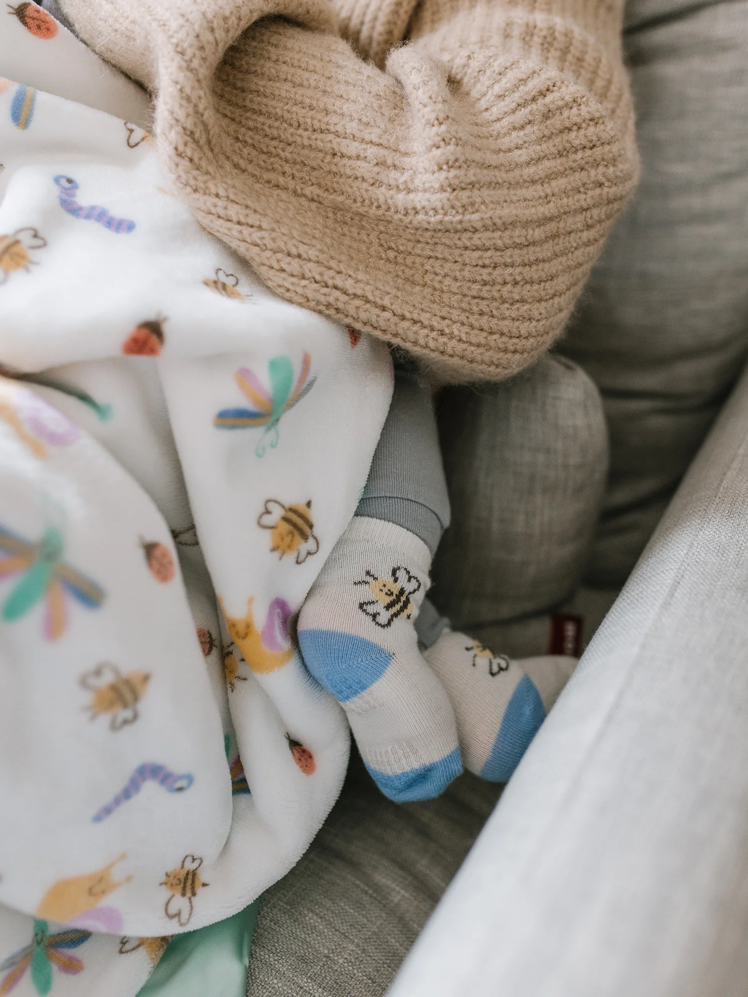 Ultra-Soft Thick Reversible Baby Blanket - Love Bug - Image 6